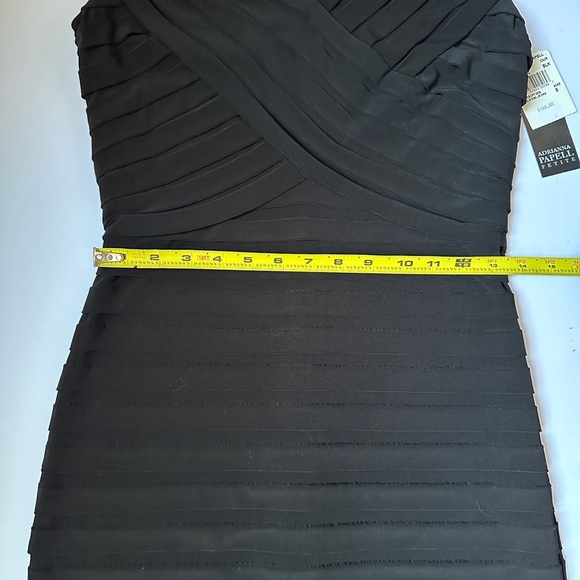 Adrianna Papell Cocktail Formal Women's Dress Black Sz 8P with Pleats V-Neck - Picture 7 of 11
